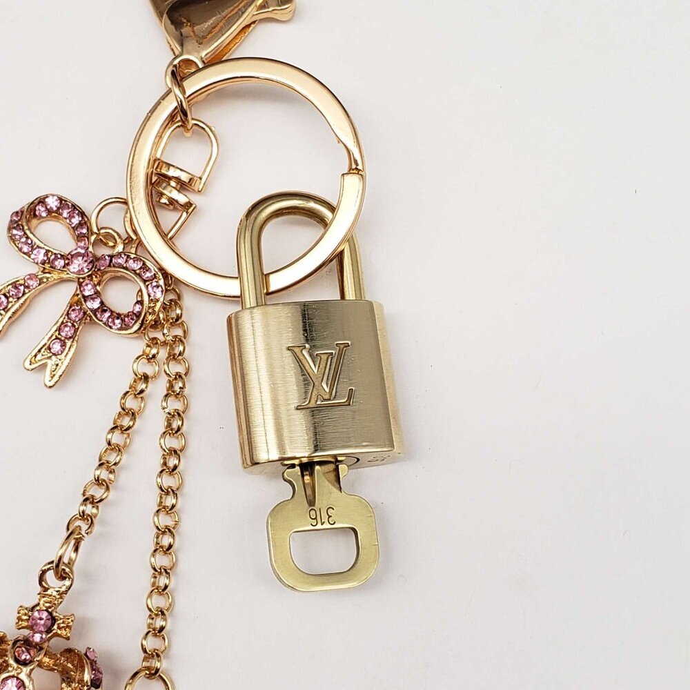 Louis Vuitton Gold Lock 🔑 Authentic LV Padlock + Bag Unbranded Flower Charm - Picture 7 of 9
